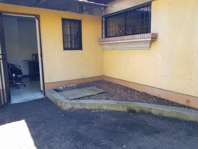 Venta de Propiedad Uso Mixto en el centro de Heredia
