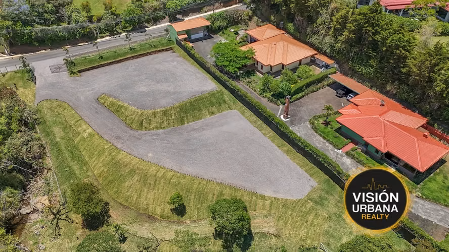 Terreno de 3928m2 en San Josecito de San Isidro de Heredia - Imagen 2