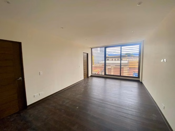 Escazú – Casa Nueva  en Alquiler 3 HAB 261mts2 en Residencial  Precio: $2,300 - Imagen 4