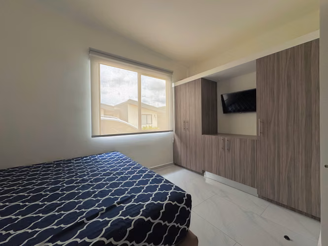 ¡Oportunidad! En Condominio Al-Andalus - Casa de Una Planta.