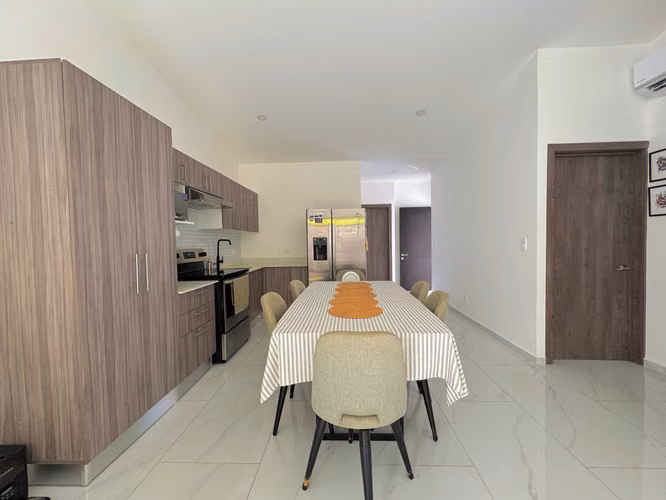 ¡Oportunidad! En Condominio Al-Andalus - Casa de Una Planta.