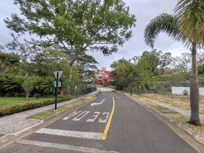 Lote en venta, Heredia, Condominio Francosta.