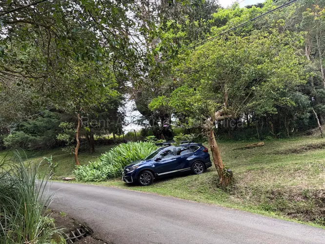 Venta de Espectacular Lote en San Isidro de Heredia.