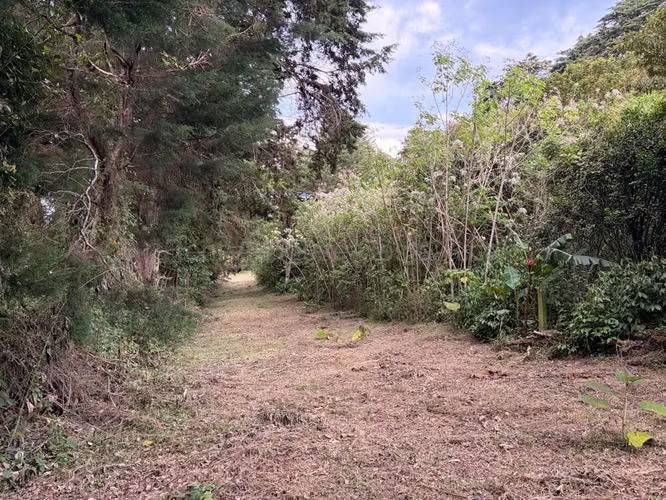 Venta de Espectacular Lote en San Isidro de Heredia.