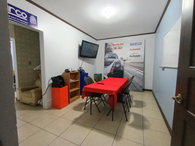 EDIFICIO EN ROHRMOSER EN VENTA