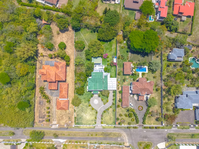 Propiedad en Venta . Complejo de Fincas, La Guácima