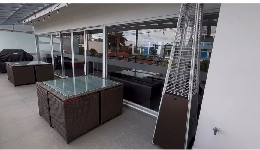 Alquiler Apartamento en Latitud Los Yoses amoblado.