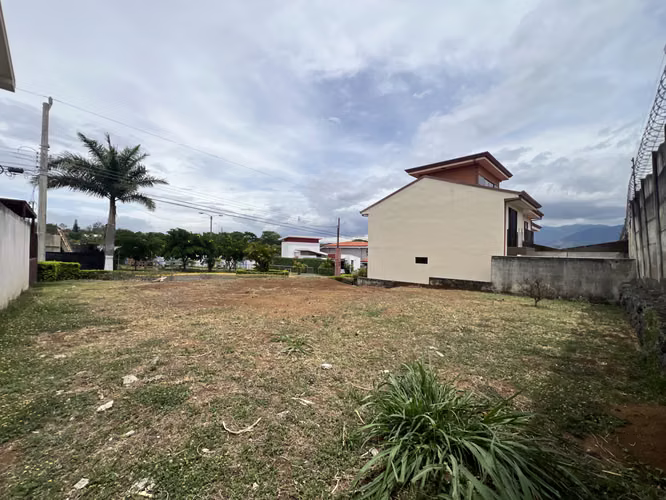 SE VENDE-Lote listo para construir en Condominio Villas del Río, Alajuela-TMH - Imagen 2