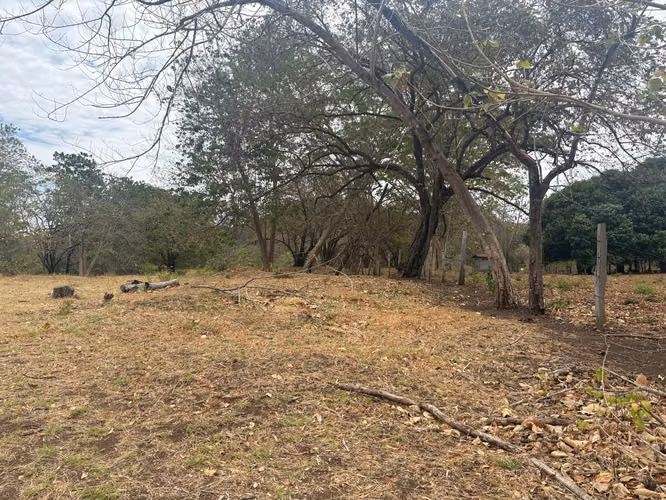 Se vende lote en Playa Matapalito - Imagen 2