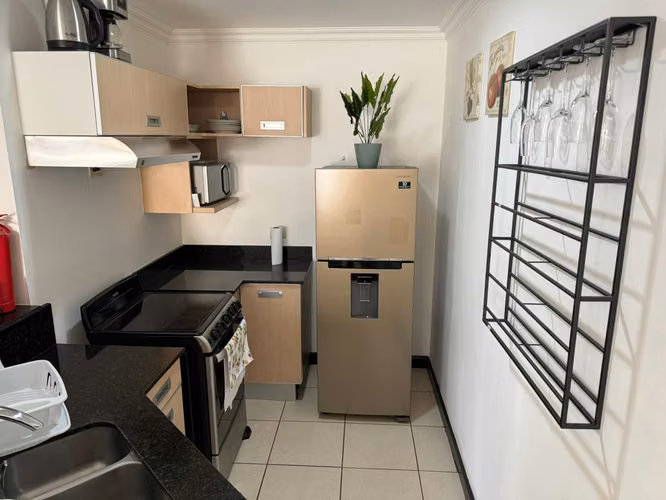 ALQUILER DE APARTAMENTO AMOBLADO EN AVALON COUNTRY, SANTA ANA - Imagen 2