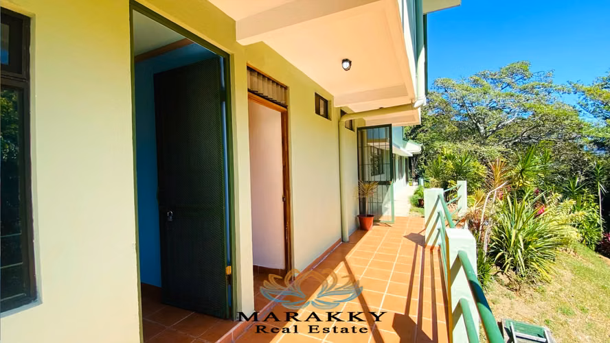 Venta de Propiedad de 1 Hectárea, con Casa grande, Amenidades, Bello Horizonte-Escazú