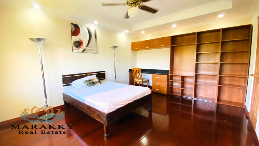 Venta de Propiedad de 1 Hectárea, con Casa grande, Amenidades, Bello Horizonte-Escazú