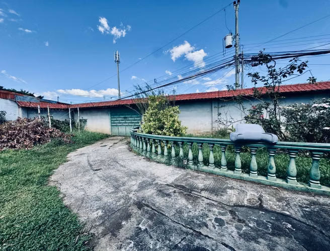 Venta de amplio terreno en Mercedes Norte, Heredia - Imagen 2