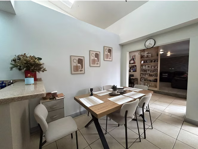 Venta Casa Independiente en San Francisco de Dos Ríos | Amplia y Excelente Ubicación - Imagen 13