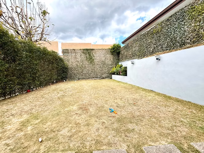 VENTA DE CASA EN CONDOMINIO VILLAMONT