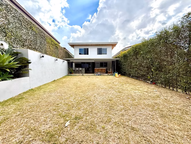 VENTA DE CASA EN CONDOMINIO VILLAMONT