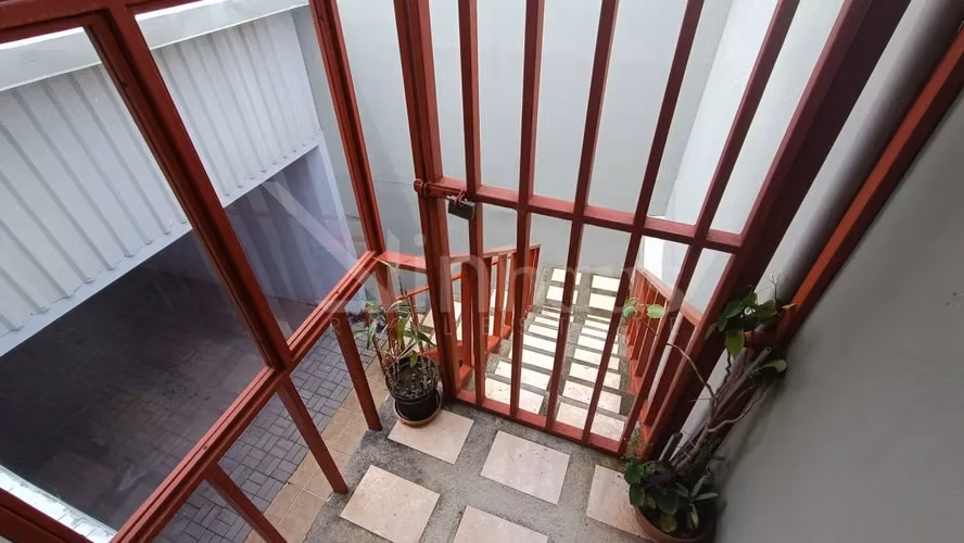 Propiedad con 2 apartamentos y parqueo en Calle Fallas, Desamparados -EU - Imagen 8