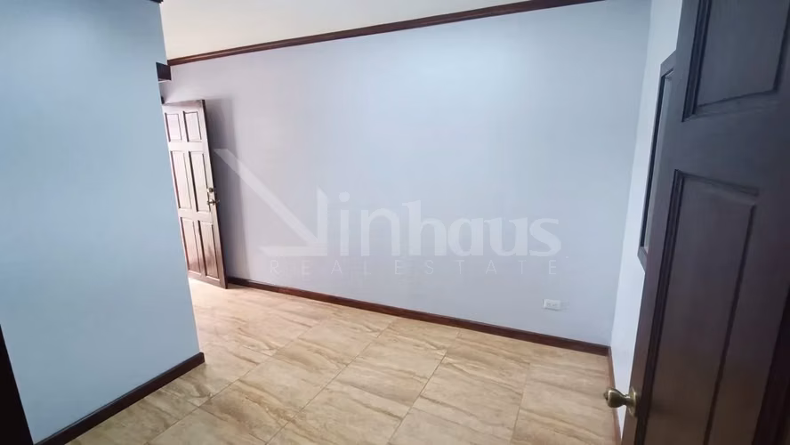 Propiedad con 2 apartamentos y parqueo en Calle Fallas, Desamparados -EU - Imagen 9
