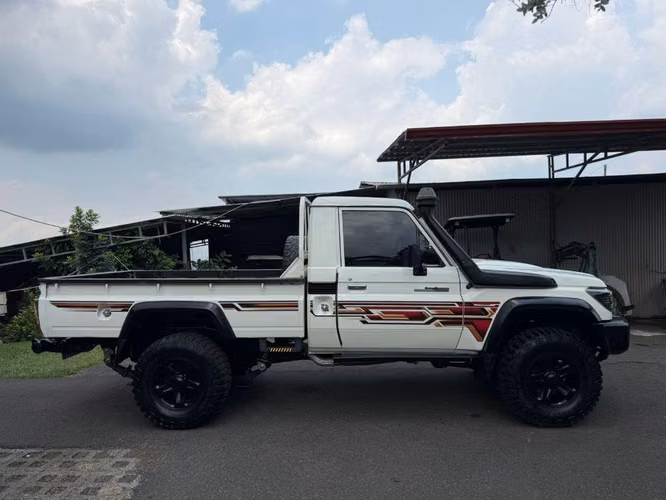 Land Cruiser Serie 79 Año 2017