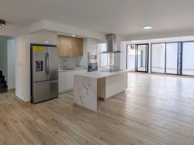 VENTA DE CASA INDEPENDIENTE EN POZOS