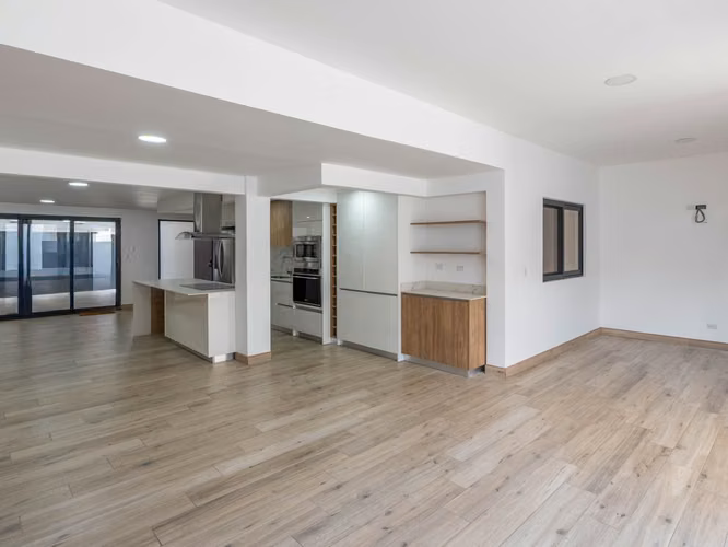 VENTA DE CASA INDEPENDIENTE EN POZOS
