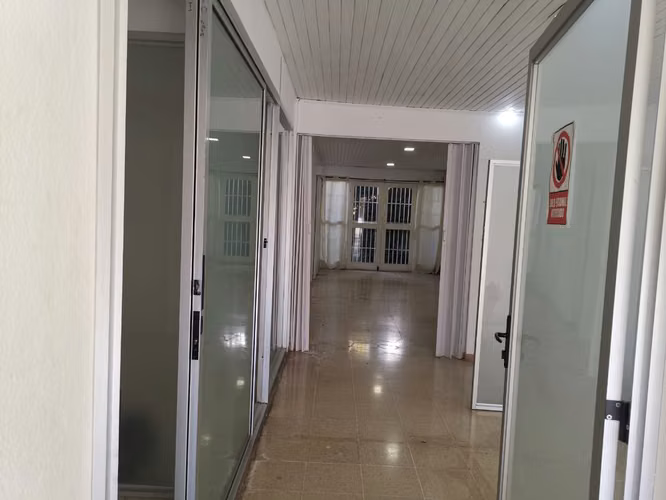 Alquiler Local Comercial Estratégico en Rohrmoser (IVA incluido) RH
