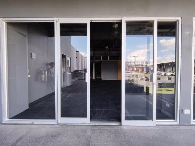 Heredia Local Comercial - 60m- parqueo - Imagen 5