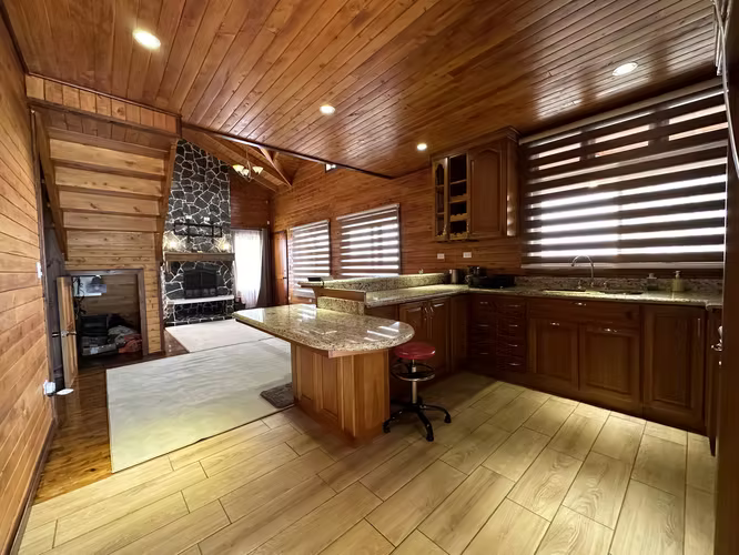 Cabaña en Venta en El Guarco Cartago  2,414 m² | $298,000 JLBR