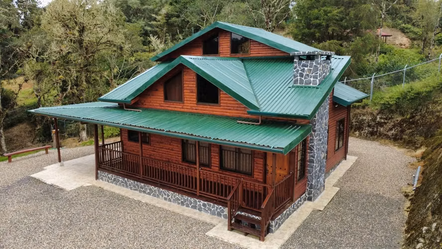 Cabaña en Venta en El Guarco Cartago  2,414 m² | $298,000 JLBR