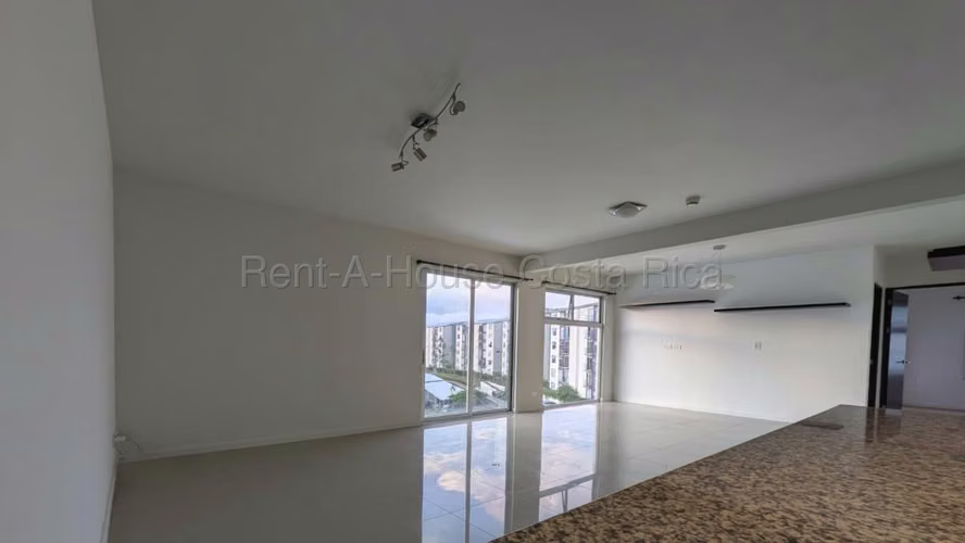 Venta de apartamento en Torres de Granadilla Curridabat - Imagen 3
