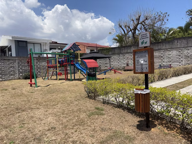 Casa en Venta en Condominio en Curridabat – Una Planta