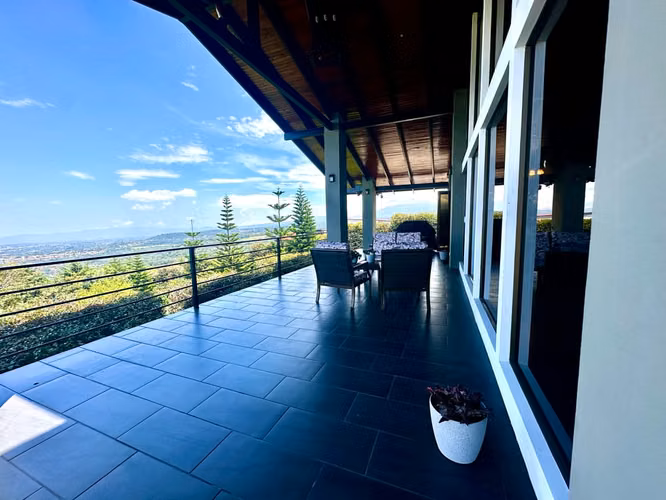 VENDO CASA EN BARVA DE HEREDIA.