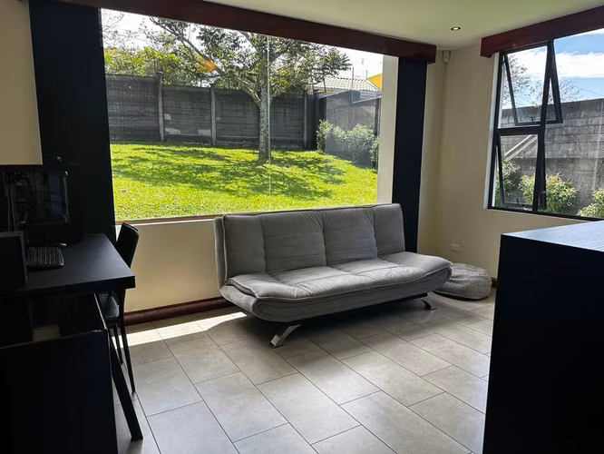 VENDO CASA EN BARVA DE HEREDIA.