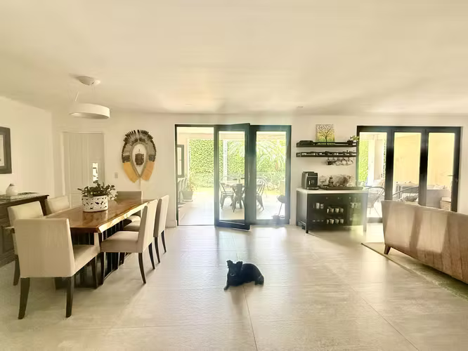 Casa grande en alquiler en Santa Ana condominio Vianova con linea blanca - Imagen 11