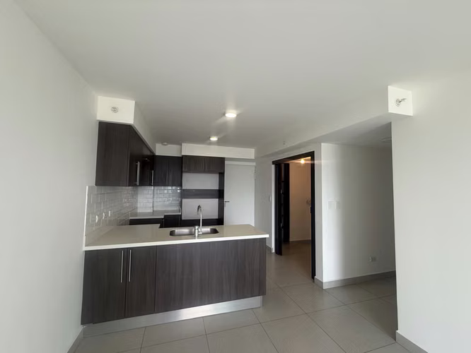 ALQUILER APARTAMENTO HEREDIA ALTAMIRA PASEO DE LAS FLORES/PLAZA BRATSY - Imagen 2