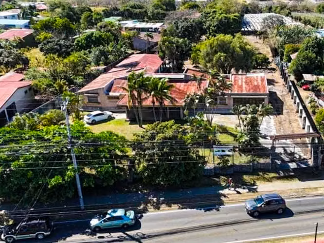 VENTA DE CASA EN SAN JOAQUIN DE FLORES - HEREDIA PARA INVERSIÓN