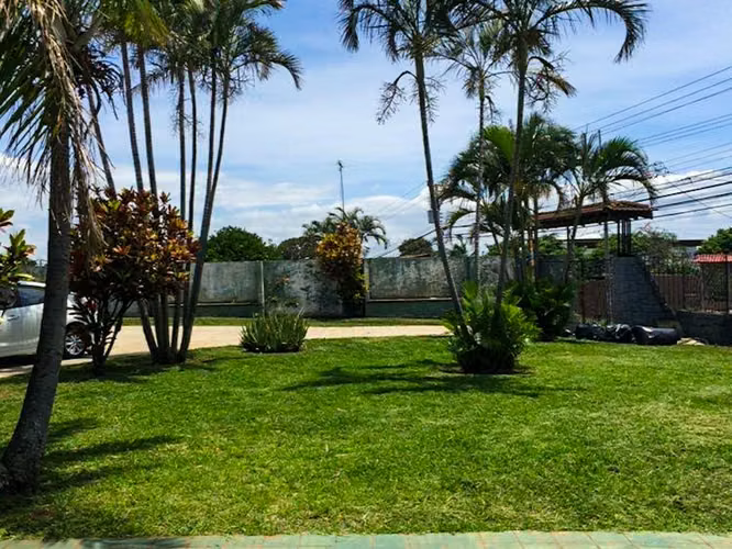 VENTA DE CASA EN SAN JOAQUIN DE FLORES - HEREDIA PARA INVERSIÓN