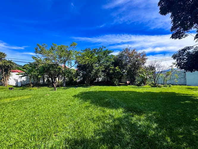 VENTA DE LOTE EN ESCAZÚ PARA INVERSIÓN