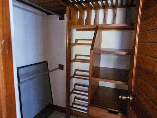 ROHRMOSER, EN VENTA, EXCELENTE PROPIEDAD CON USO DE SUELO COMERCIAL.