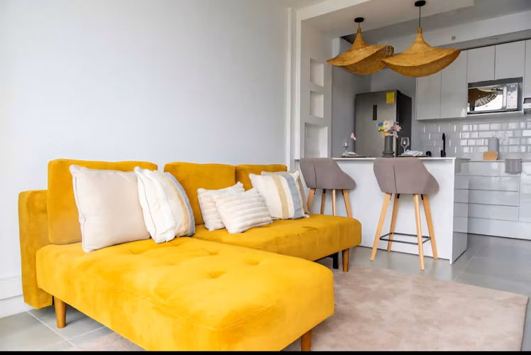 Alquiler de apartamento equipado en Sky Garden.