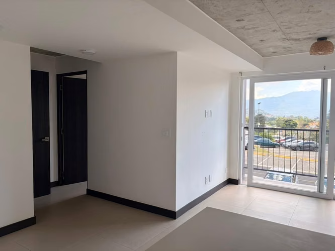 Alquiler de apartamento en Condominio Khaya, Curridabat. 550 000 colones. Caminando Aleste.