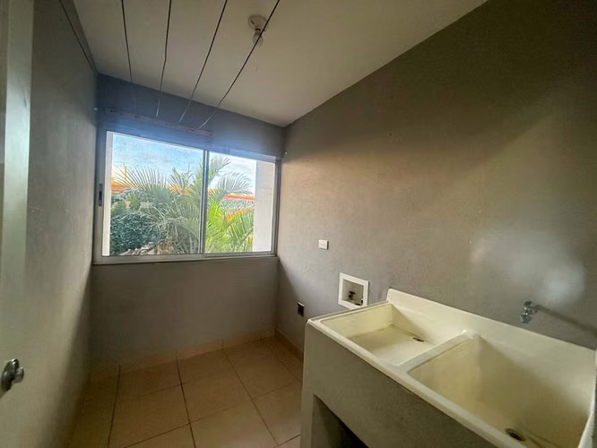 Alquiler de apartamento con Vista y Espacios Amplios - Imagen 9
