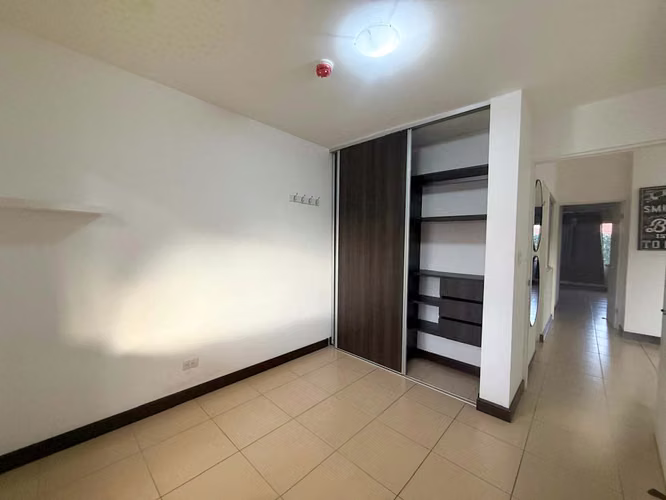 Alquiler de apartamento con Vista y Espacios Amplios - Imagen 5