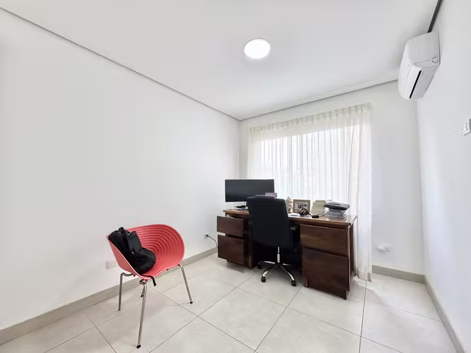 Moderna casa amueblada 3 hab + oficina + preciosas amenidades