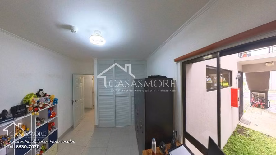 VENTA APARTAMENTO CONDOMINIO FRANCISCO DE HEREDIA 1ER NIVEL CON PATIO