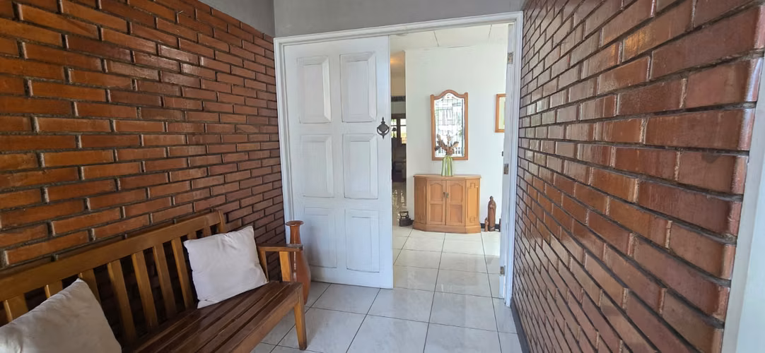 Venta de casa Independiente en la Uruca