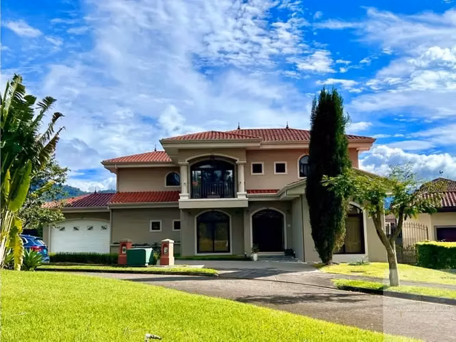 Beautiful Home in Colinas de Montealegre, Curridabat
