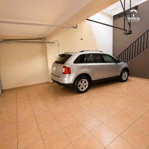 Casa en Venta en Curridabat – 3 Niveles, Oficina, Sala de TV y Amplios Espacios - Imagen 17