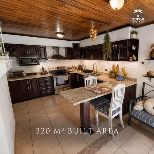 Casa en Venta en Curridabat – 3 Niveles, Oficina, Sala de TV y Amplios Espacios - Imagen 4