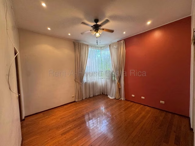 Casa en venta en Pozos, Lindora IP